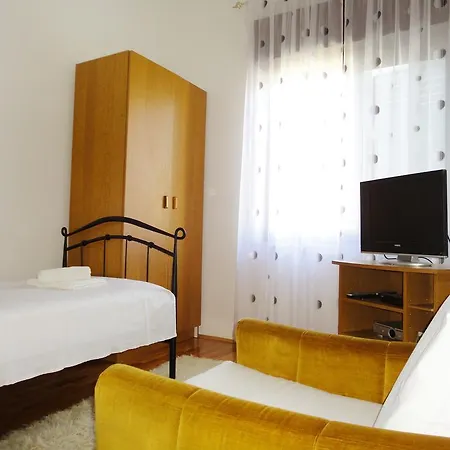 Apartment Maletic Kastela